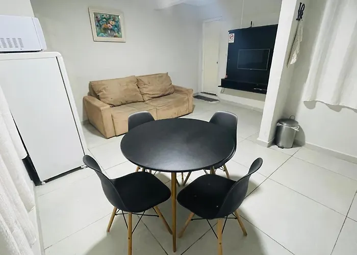 Casa Fundos Eco City 03 Simples E Confortavel Com 2 Quartos E Garagem
