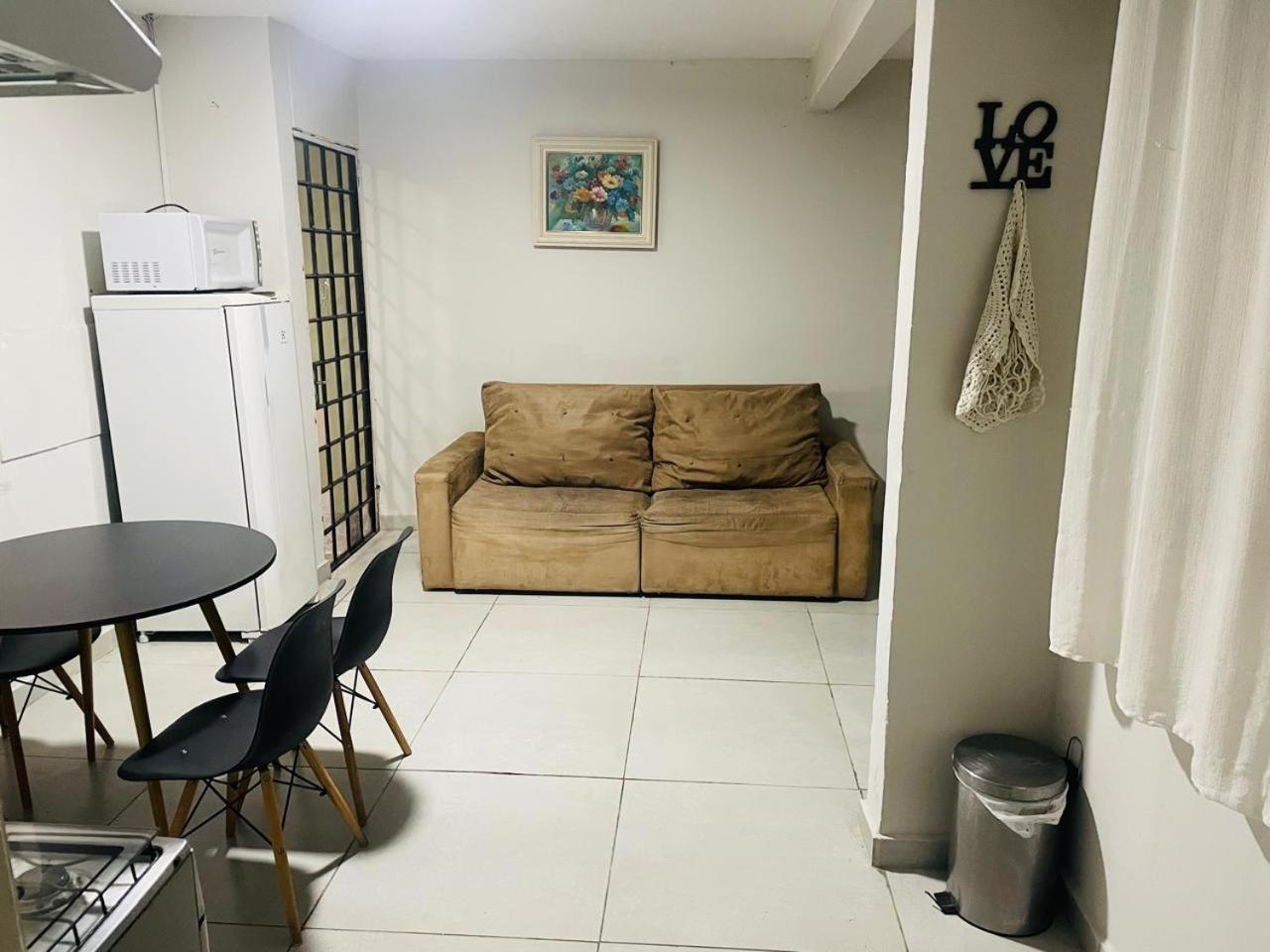Casa Fundos Eco City 03 Simples E Confortavel Com 2 Quartos E Garagem Apartamento *